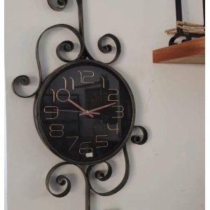 reloj forjado