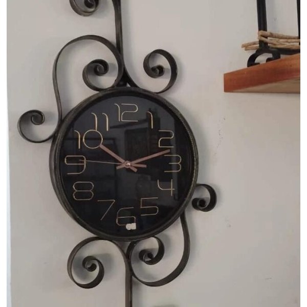 reloj forjado