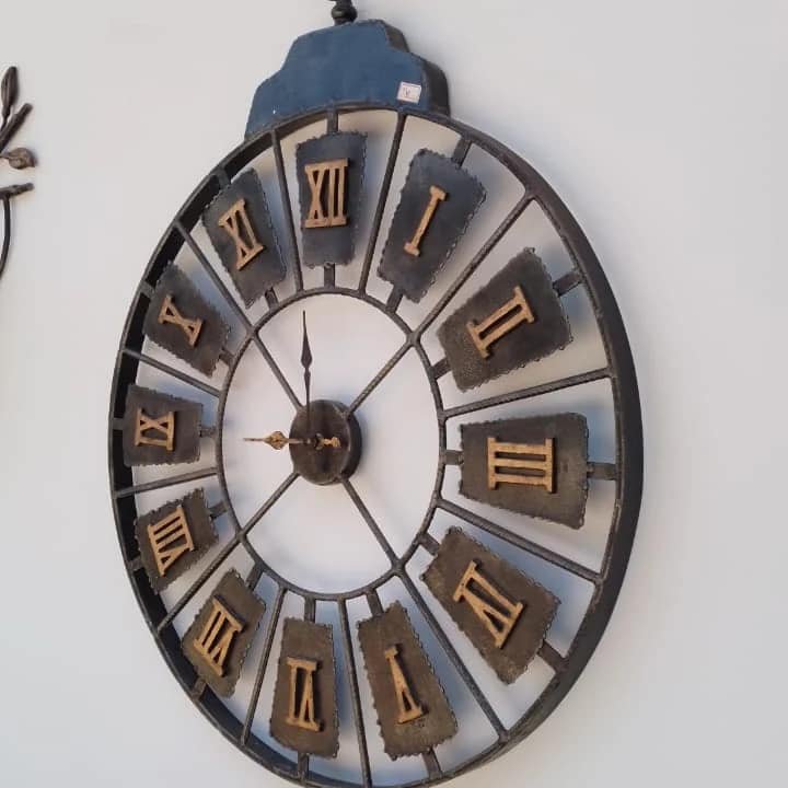 reloj hierro